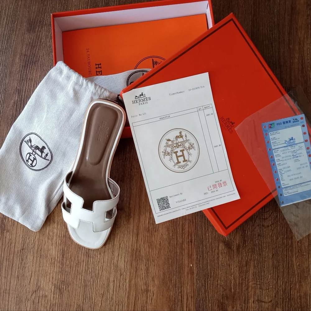 White Hermes sandles - Picture 2 of 3